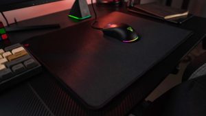 Choosing the Right Mousepad: Size, Surface, and Features That Matter